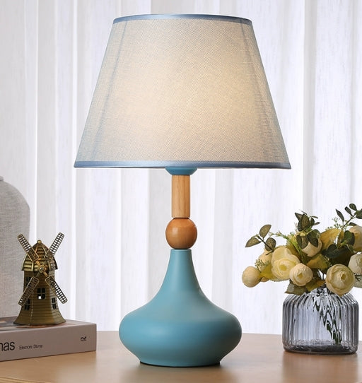 Kashitina Scandinavian Table Lamp & Bedroom